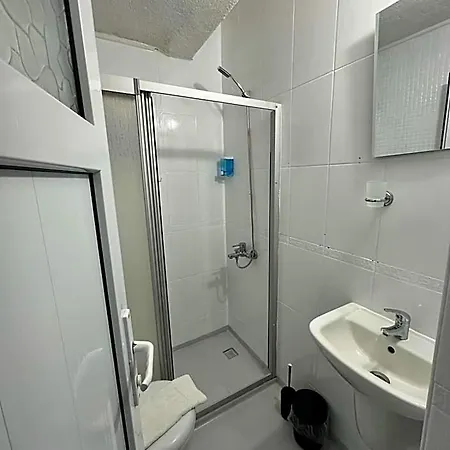 Denizati Hostel *