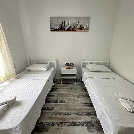 Hostel Denizati *